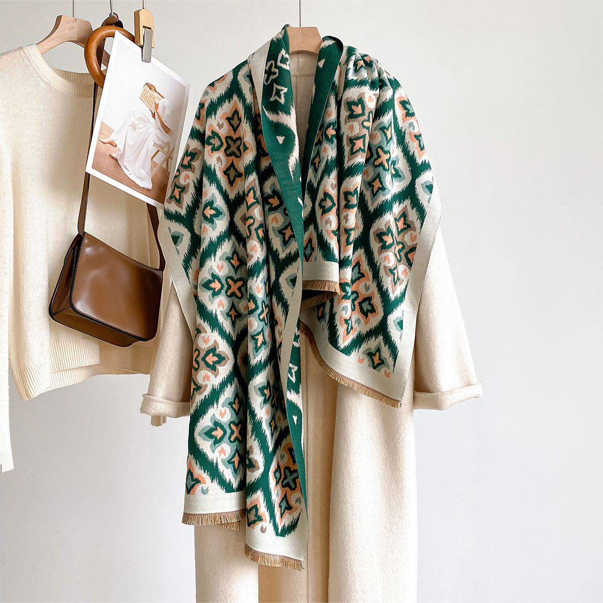 Cashmere Scarf Wrap - 女性用リバーシブルイミテーションカシミヤスカーフ 冬用 厚手 暖かい ヴィンテージ 大判ブランケットショール