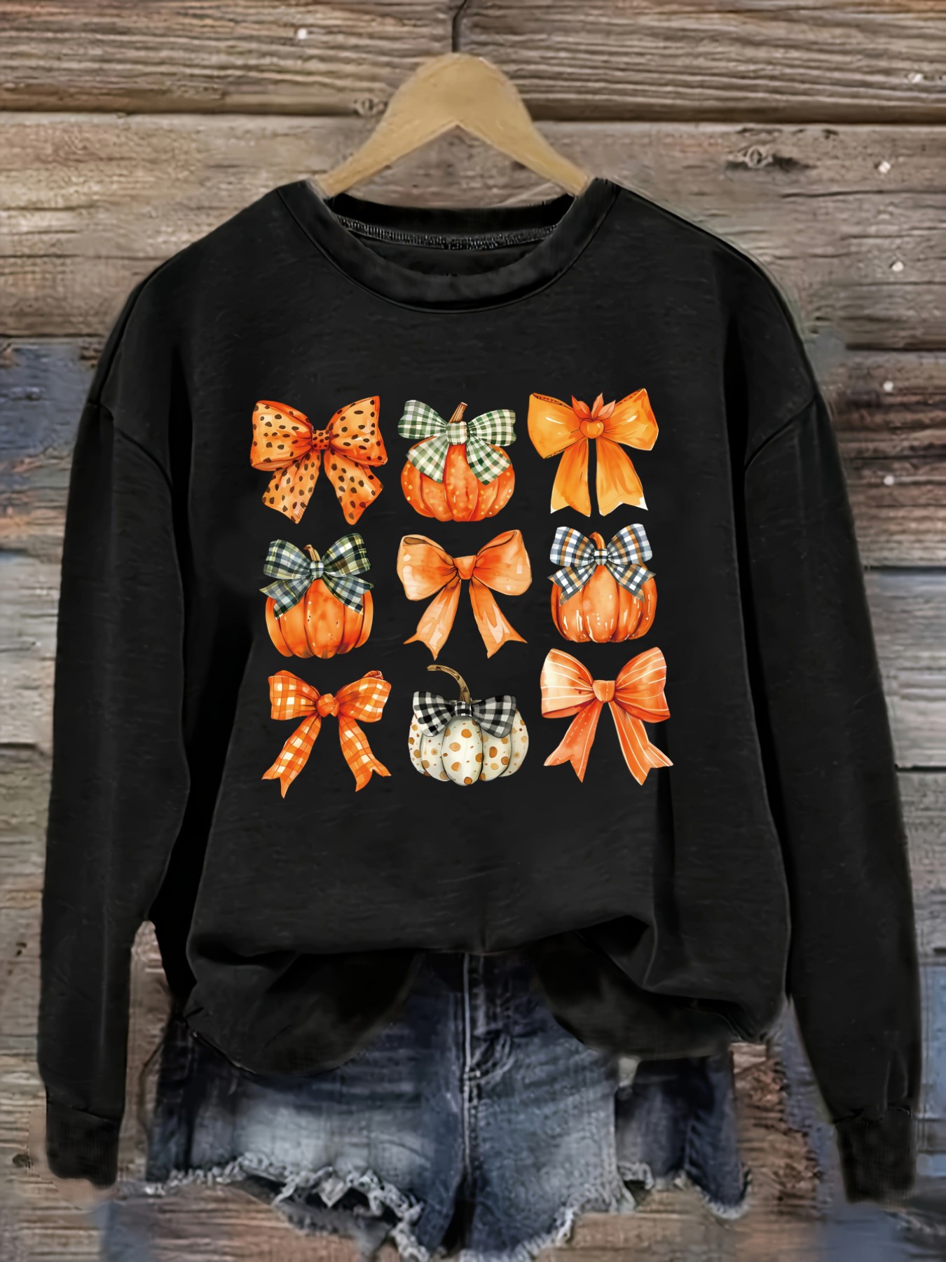 Winter Clothing Patterns - レディースカジュアル長袖クルーネックTシャツ、カボチャとリボン柄プリントデザイン、ラウンドネック婦人服、洗濯機で洗える、やや伸縮性あり、ゆったりフィット、春・秋・冬用レディースTシャツ、クリスマス衣装