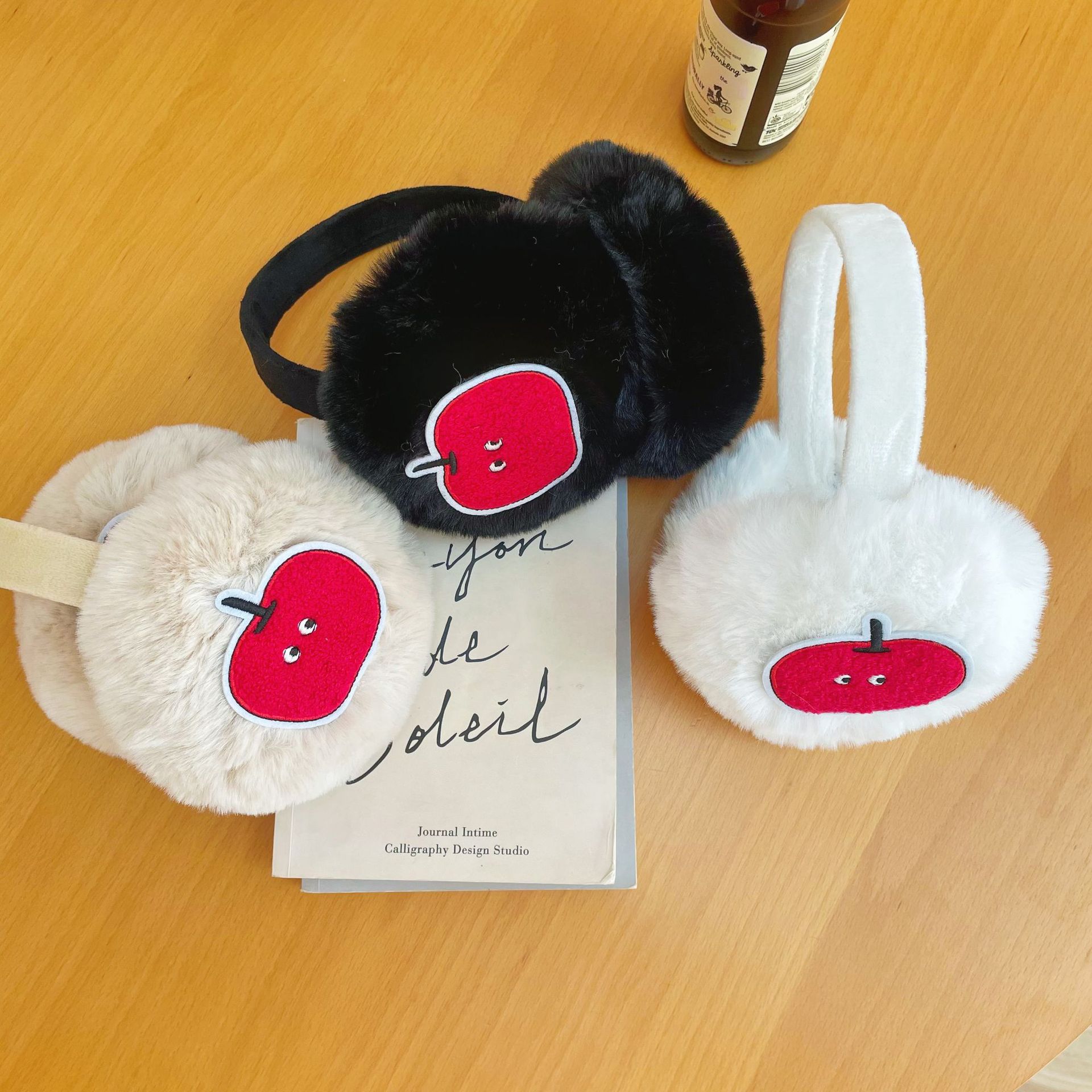 Winter Clothing Earmuffs - Anjj 新しい Apple イヤーマフ絶妙なファッション豪華なイヤーマフ女性の冬防風暖かい衣類アクセサリー