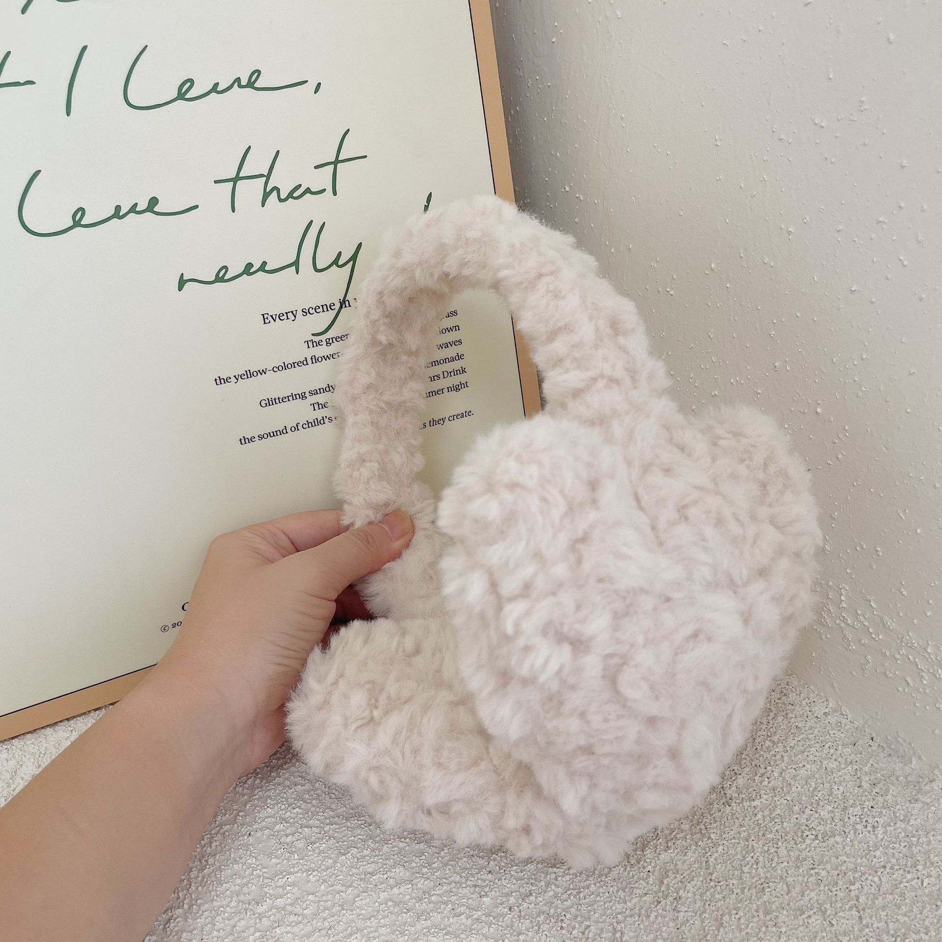 ハートラムズウールぬいぐるみイヤーマフ冬ソフト厚く暖かい女性 - Winter Clothing Earmuffs のレビューと価格