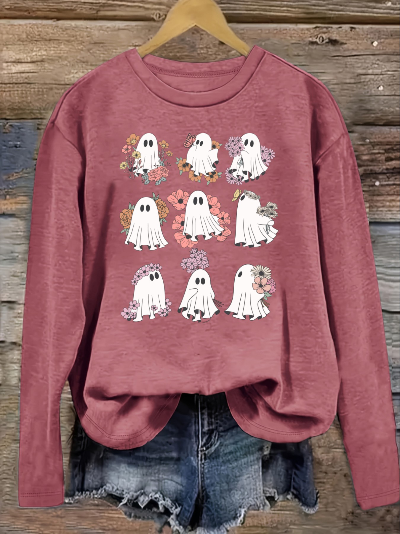 レディースカジュアル長袖クルーネックTシャツ、花柄とゴースト - Winter Clothing Patterns のレビューと価格