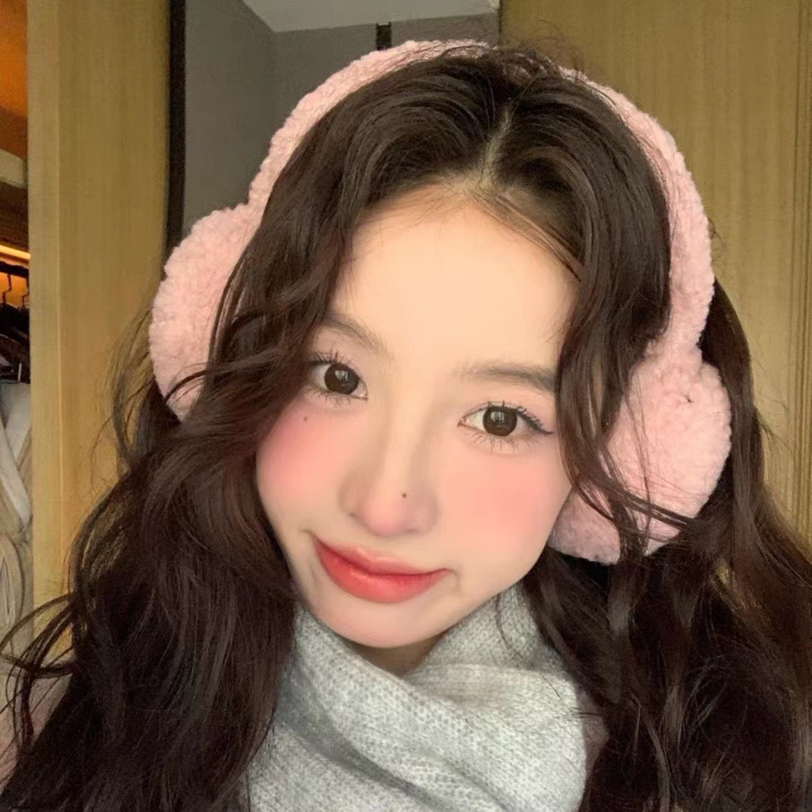 ミニマリストラムズウールぬいぐるみイヤーマフ冬のファッション - Winter Clothing Earmuffs のレビューと価格