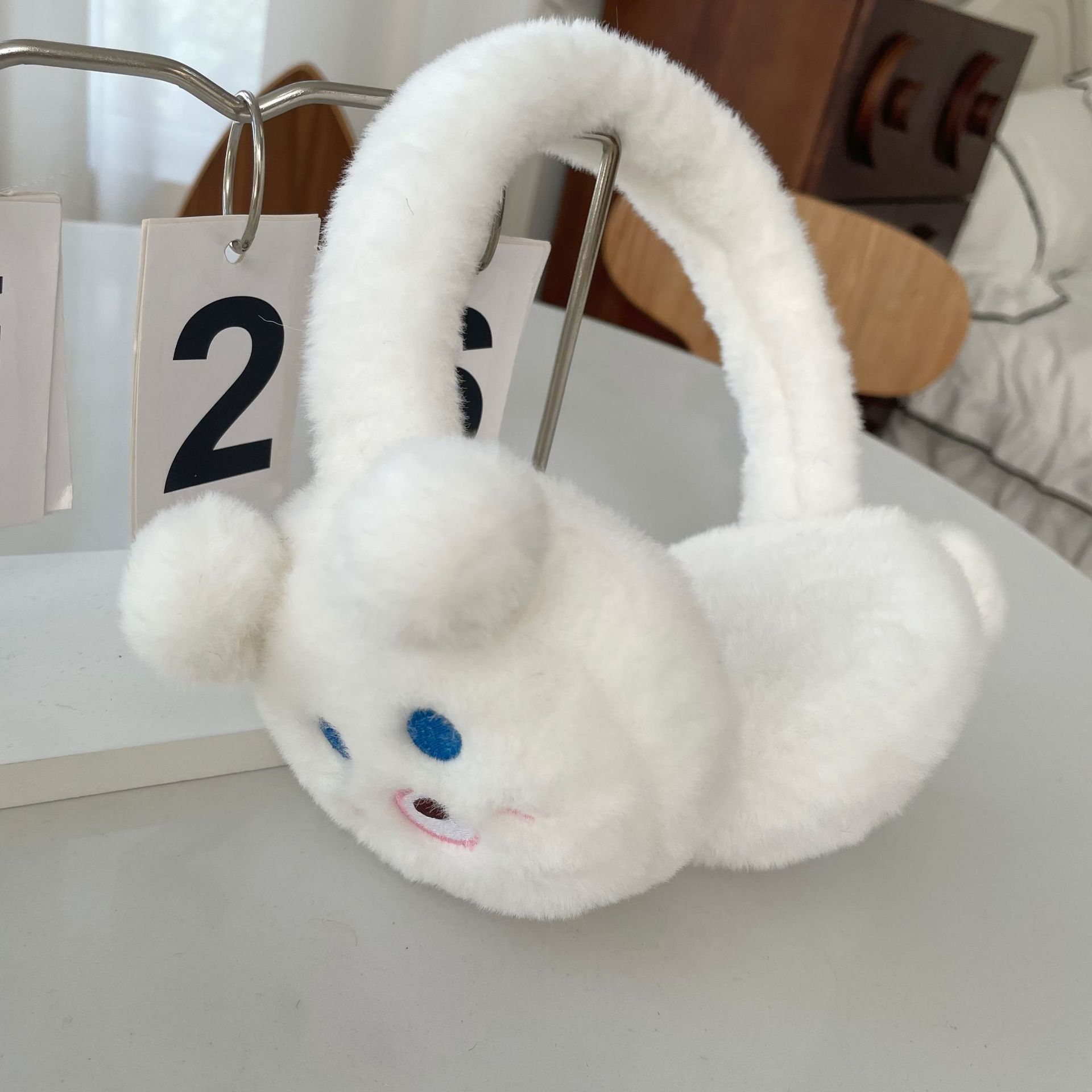かわいい漫画のクマのイヤーマフ 2025 冬のホット販売女性 - Winter Clothing Earmuffs のレビューと価格