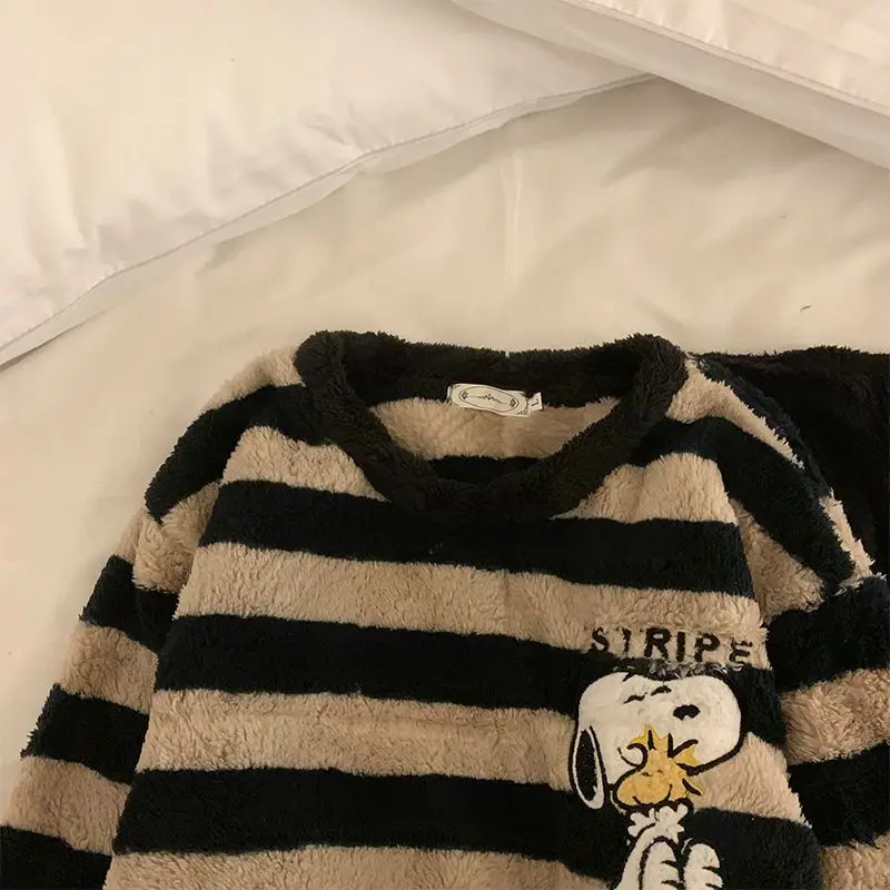 刺繍入りの豪華なパジャマセット,男性と女性,漫画のパターン, - Winter Clothing Patterns のレビューと価格