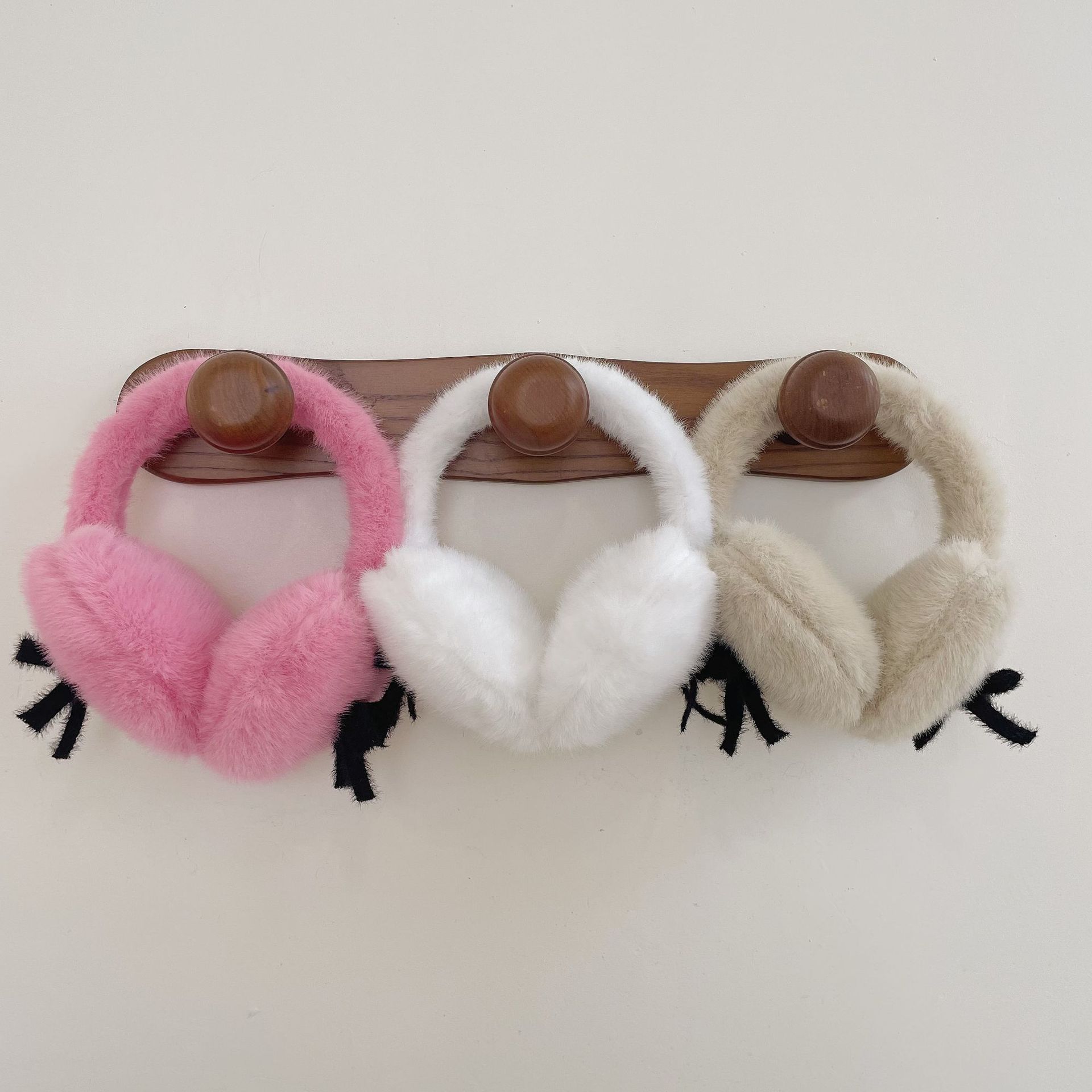 2025年人気の蝶結びハートイヤーマフ、冬のファッション新作 - Winter Clothing Earmuffs のレビューと価格